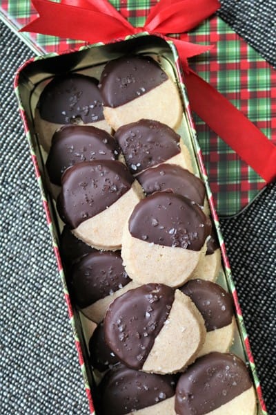 Dark Chocolate Dipped Orange Spice Shortbread #shortbread #recipe