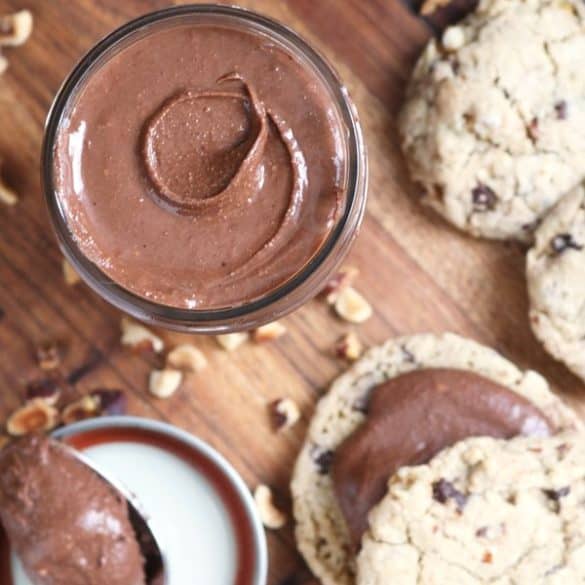 Homemade Nutella (Chocolate Hazelnut Spread)