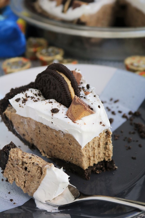 Peanut Butter Oreo Pie