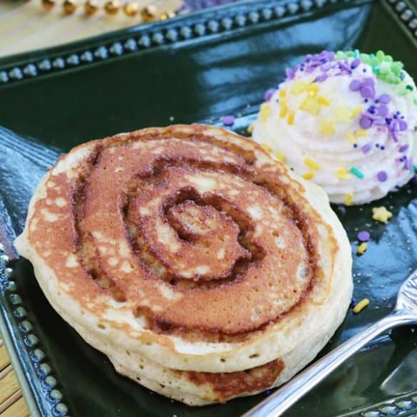 Cinnamon Swirl King Pancakes