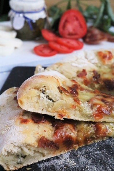 Tomato Basil Pizza 2 Tomato-Pesto Pizza with Basil and Goat Cheese Stuffed Crust #pizzanight