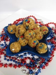 Peanut Butter and Oat Granola Bites