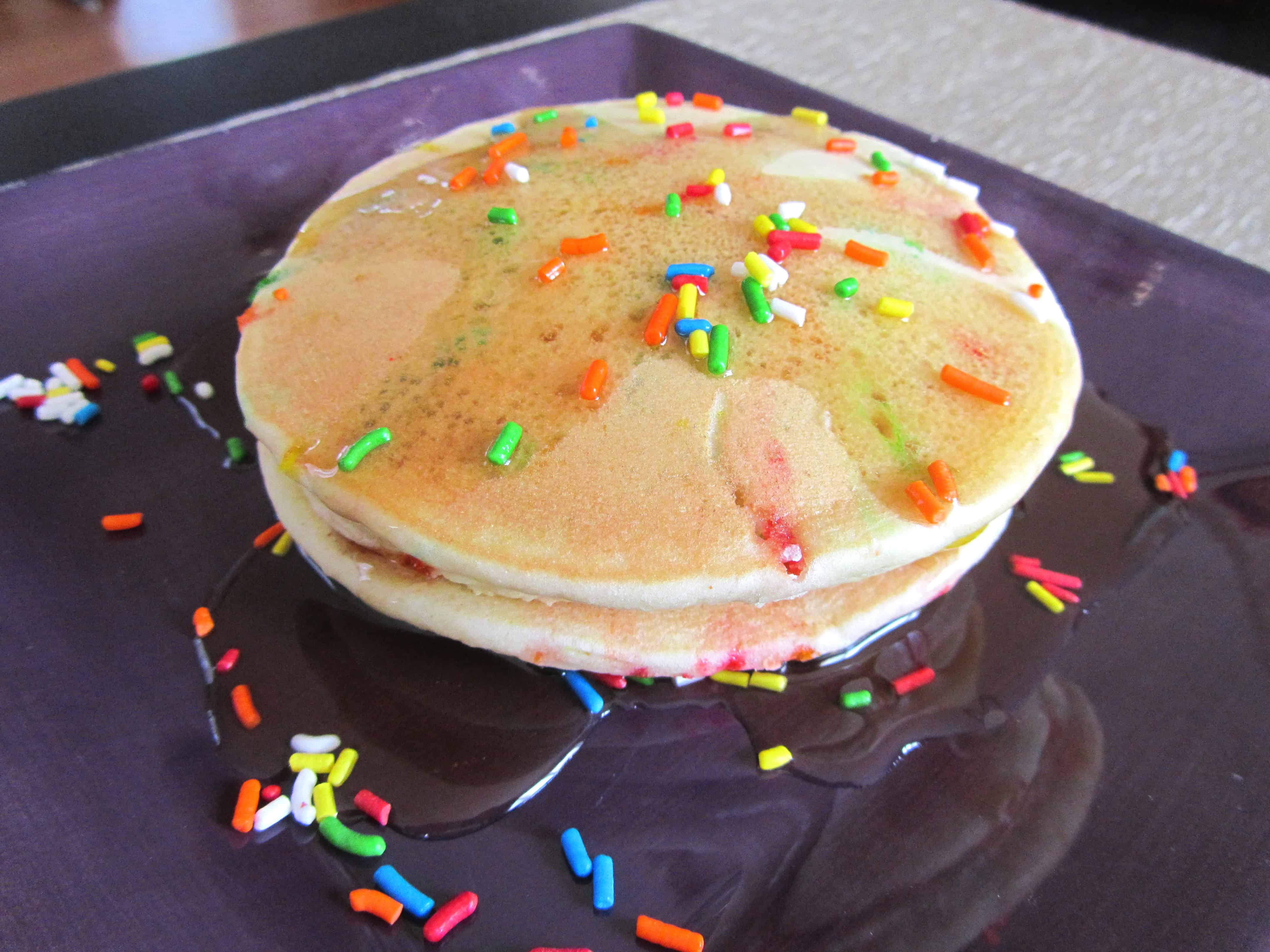 Funfetti Birthday Cake Pancakes - The Lindsay Ann