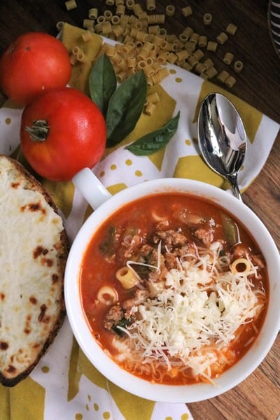 Lasagna Soup with Ricotta Bread