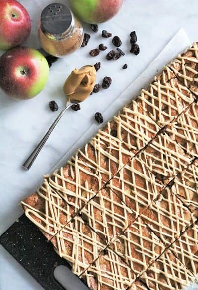Peanut Butter Cinnamon Raisin Apple Bars #applebars #thespiffycookie