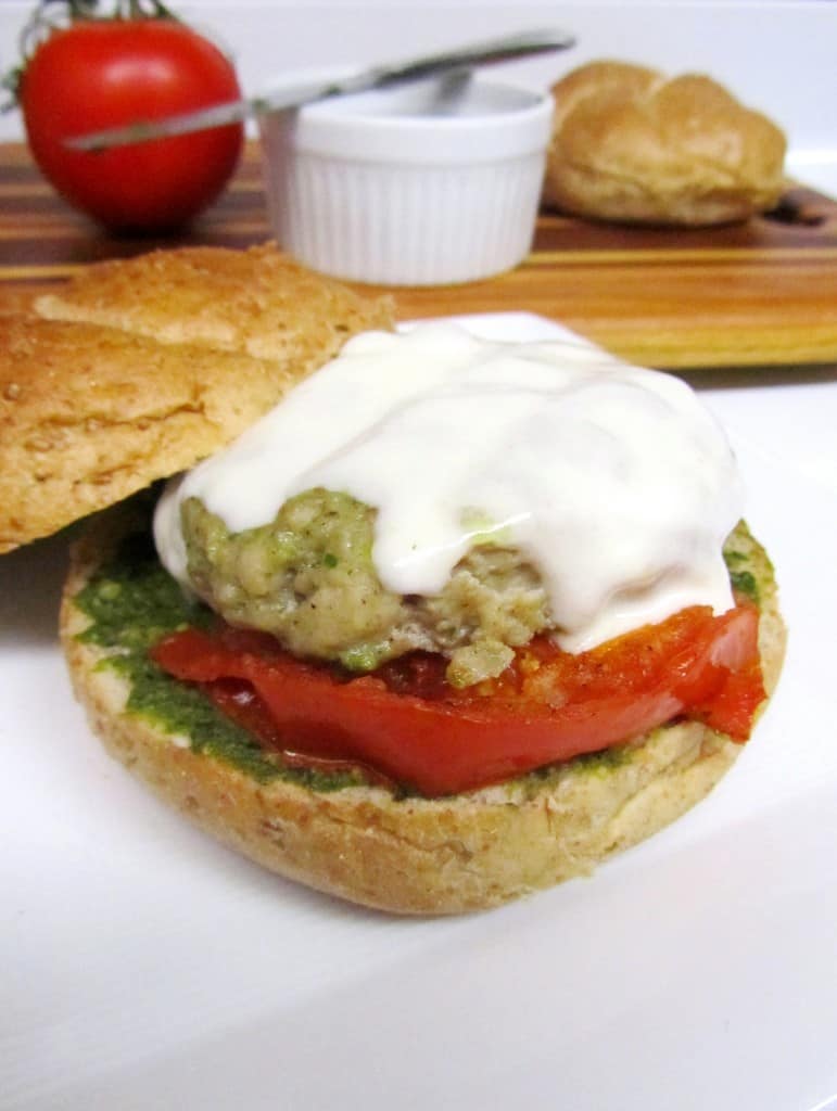 Pesto Chicken Burger The Spiffy Cookie