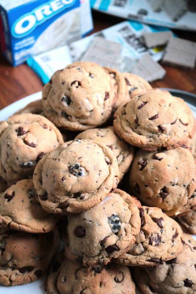 Pile of Oreo Pudding Cookies.