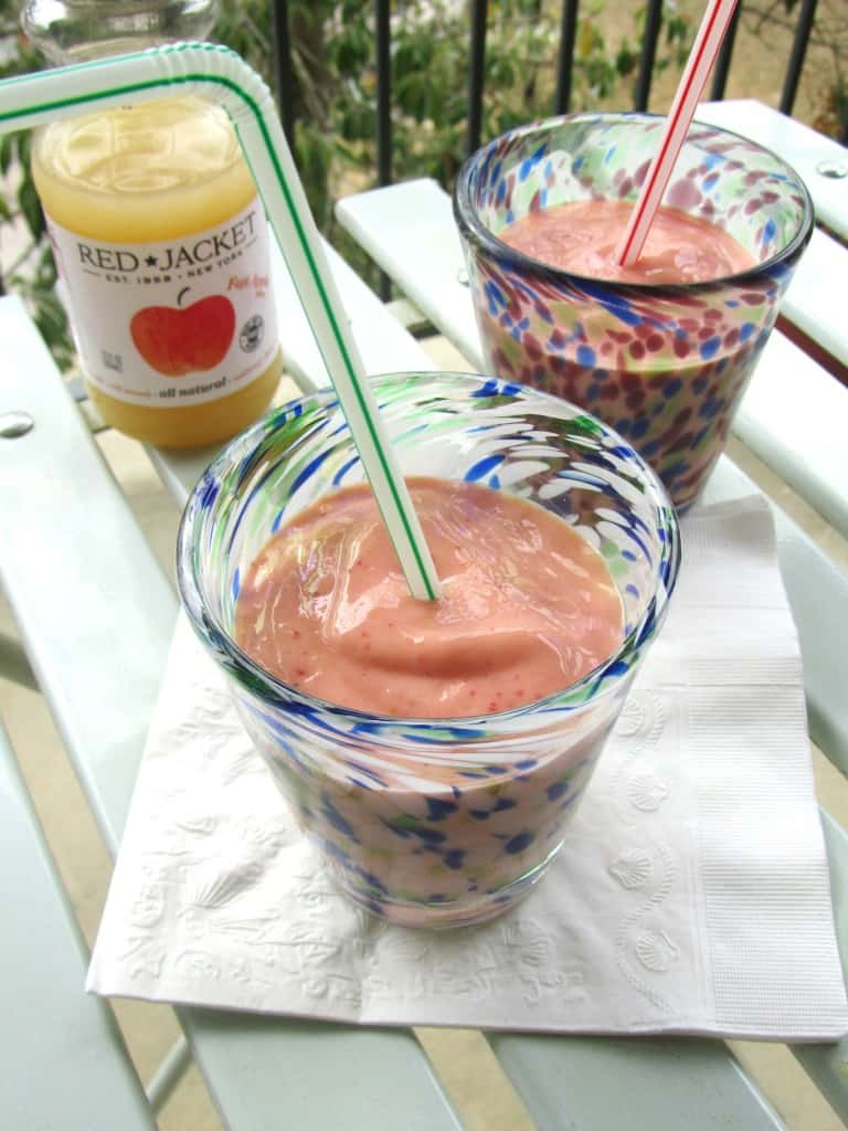 Strawberry, Mango, and Yogurt Smoothie