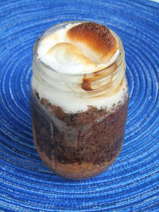 S'mores Jar Cake for One #singleserving