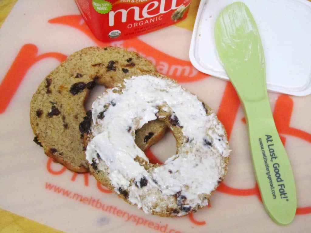 Cinnamon Raisin Bagel 2