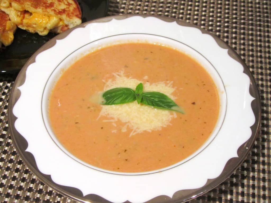 Slow-Cooker-Tomato-Basil-Soup-1