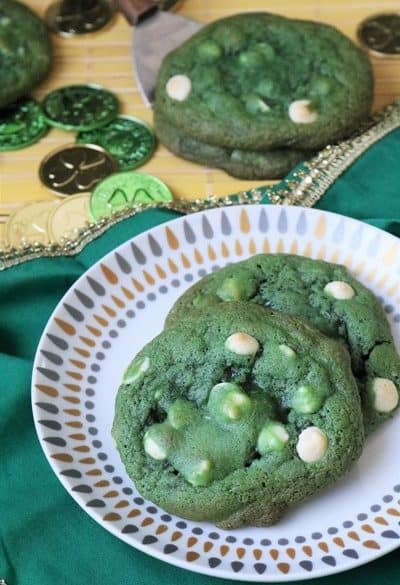 Small Batch Green Velvet White Chocolate Chip Cookies #thespiffycookie