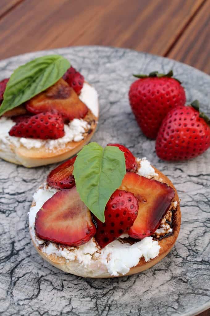 Balsamic-Strawberry Bagel Bruschetta 1