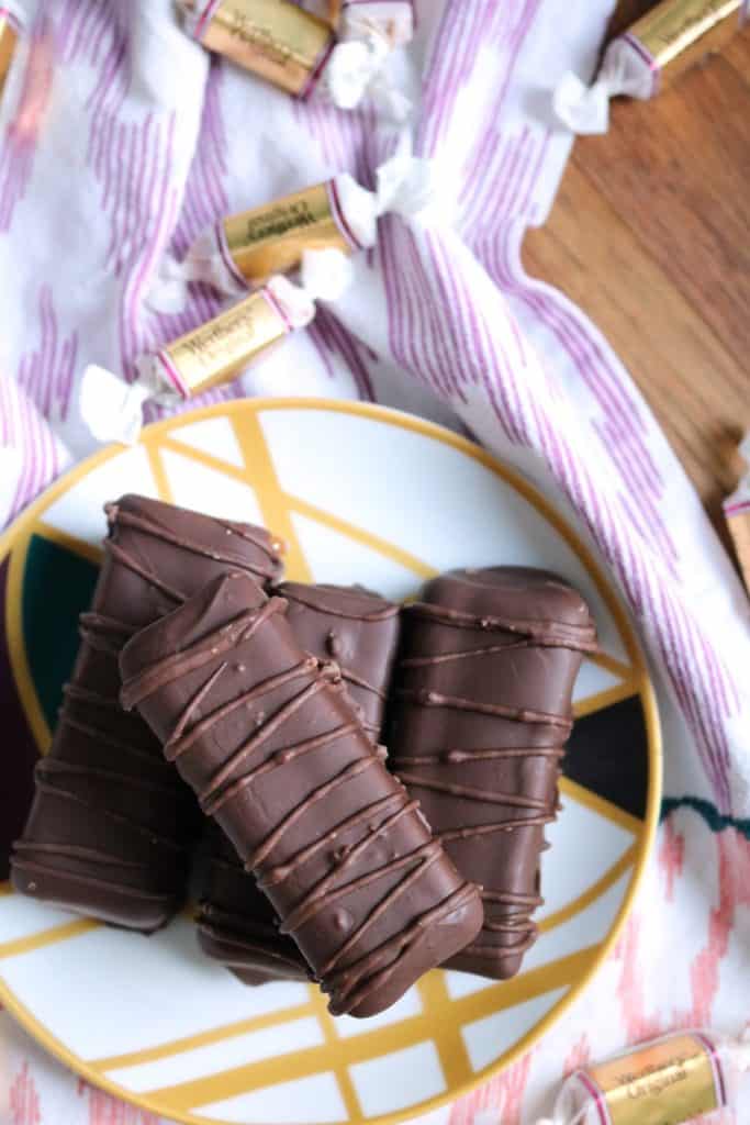 Twix Brownies with Caramel.