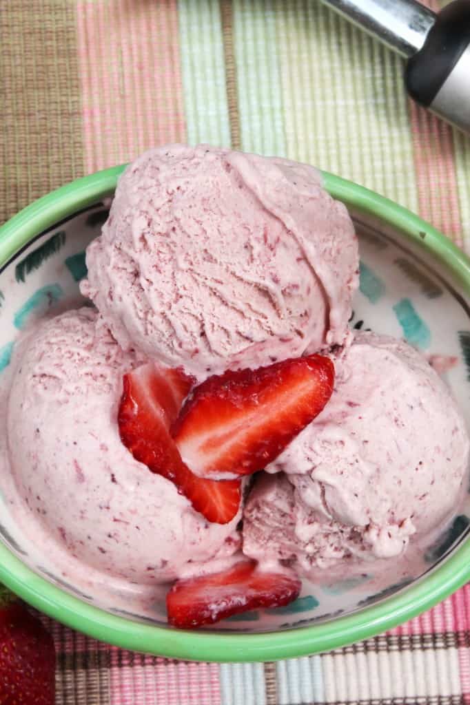 Roasted Balsamic Strawberry Ice Cream 2
