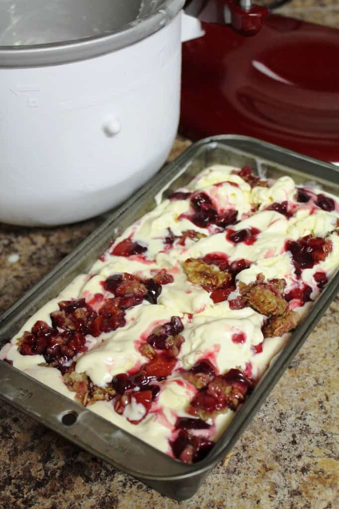 Black Cherry-Peach Crisp Ice Cream 1