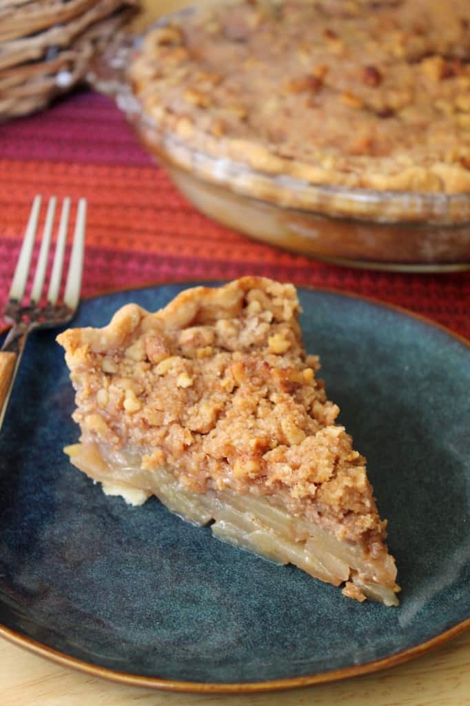 Maple Apple Pie with Walnut Crumble Topping 2