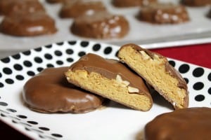 Homemade Peanut Butter Goo Goo Clusters