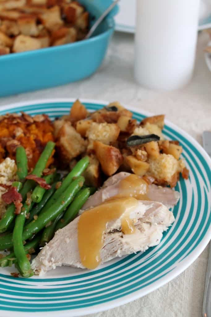 Turkey with Champange-Thyme Gravy 1