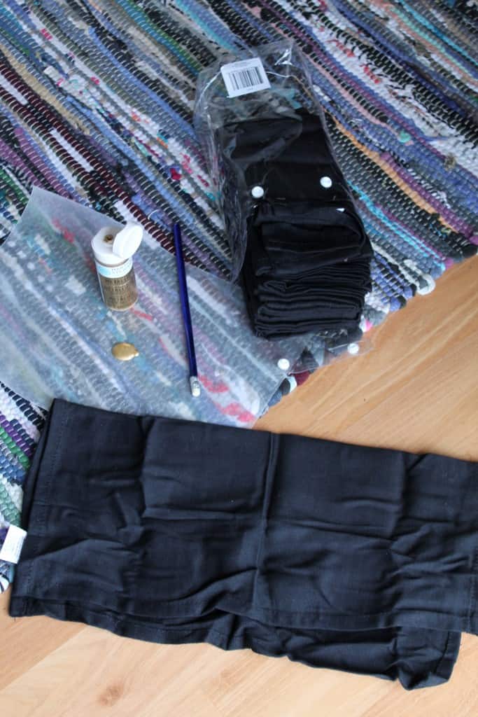 DIY Gold Confetti Napkins 1