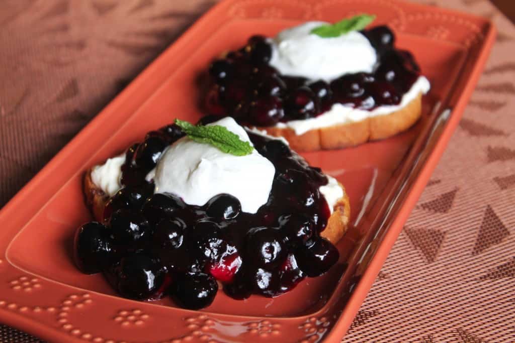 Open-Faced Blueberry Cream Pie Grilled Cheese 1