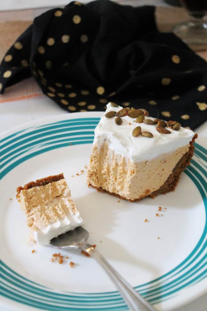 No-Bake Pumpkin Spice Cookie Butter Pie 3