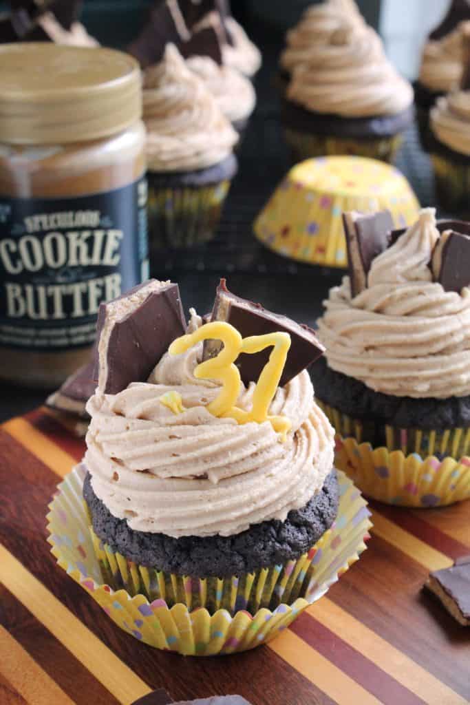 Dark Chocolate Cookie Butter Cupcakes 4