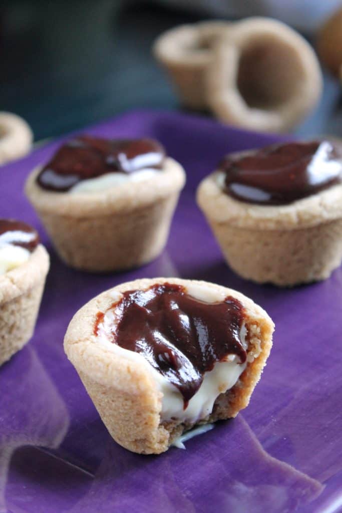 Boston Cream Pie Speculoos Cookie Cups | The Spiffy Cookie