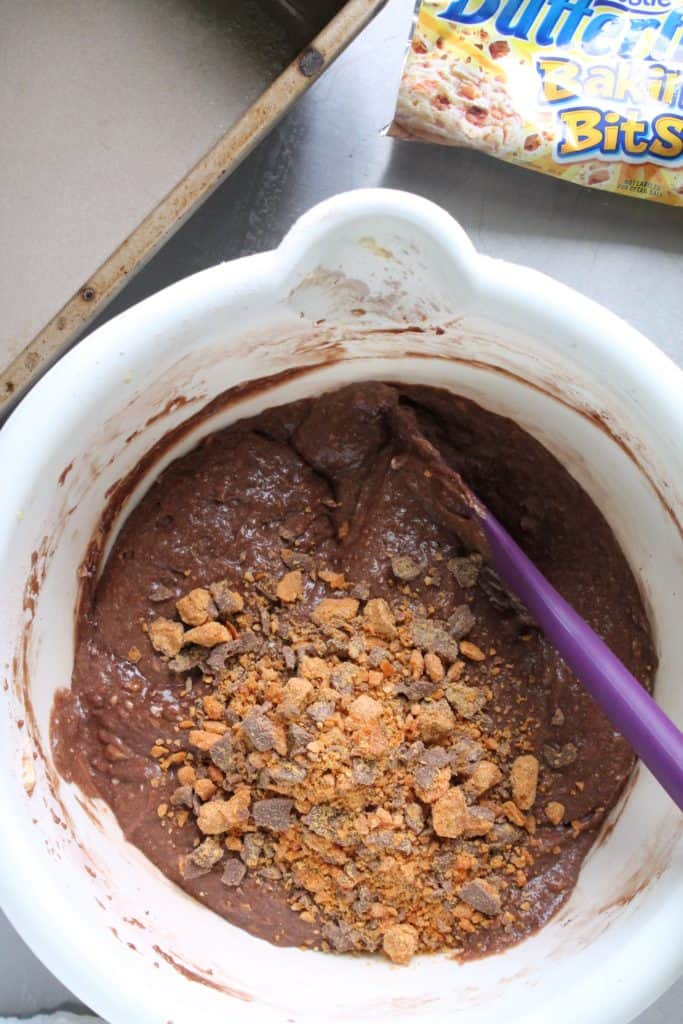 Butterfinger Brownie Banana Bread 3