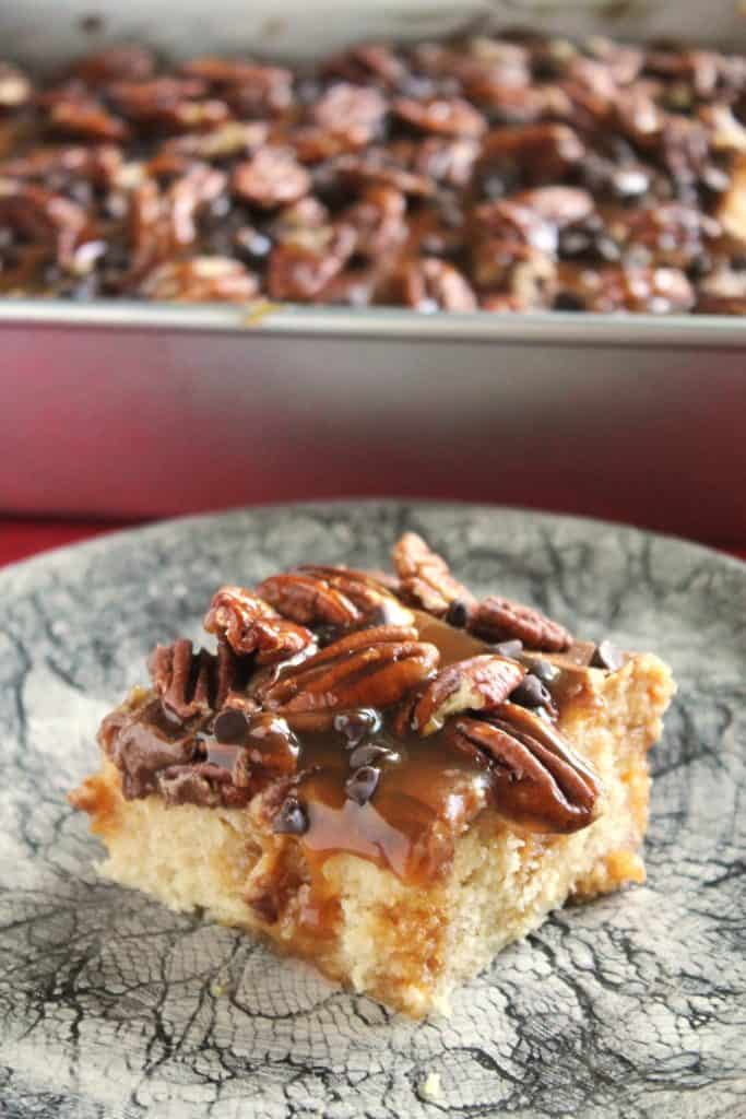 Gluten-Freen Peanut Butter & Chocolate Turtle Poke Cake 1