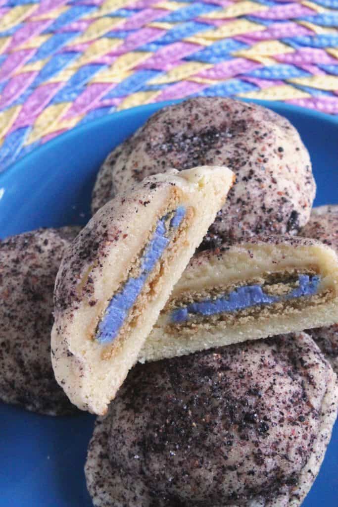 Stuffed Blueberry Pie Oreo Cookies 3