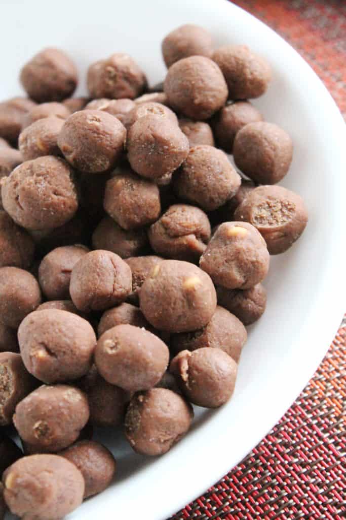 Chocolate Cookie Dough & Peanut Butter Cheesecake Ice Cream 2