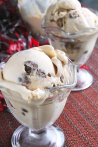 Chocolate Cookie Dough & Peanut Butter Cheesecake Ice Cream 4