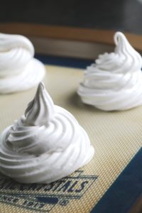 Mini Pavlovas with Lemon Curd and Berries 1