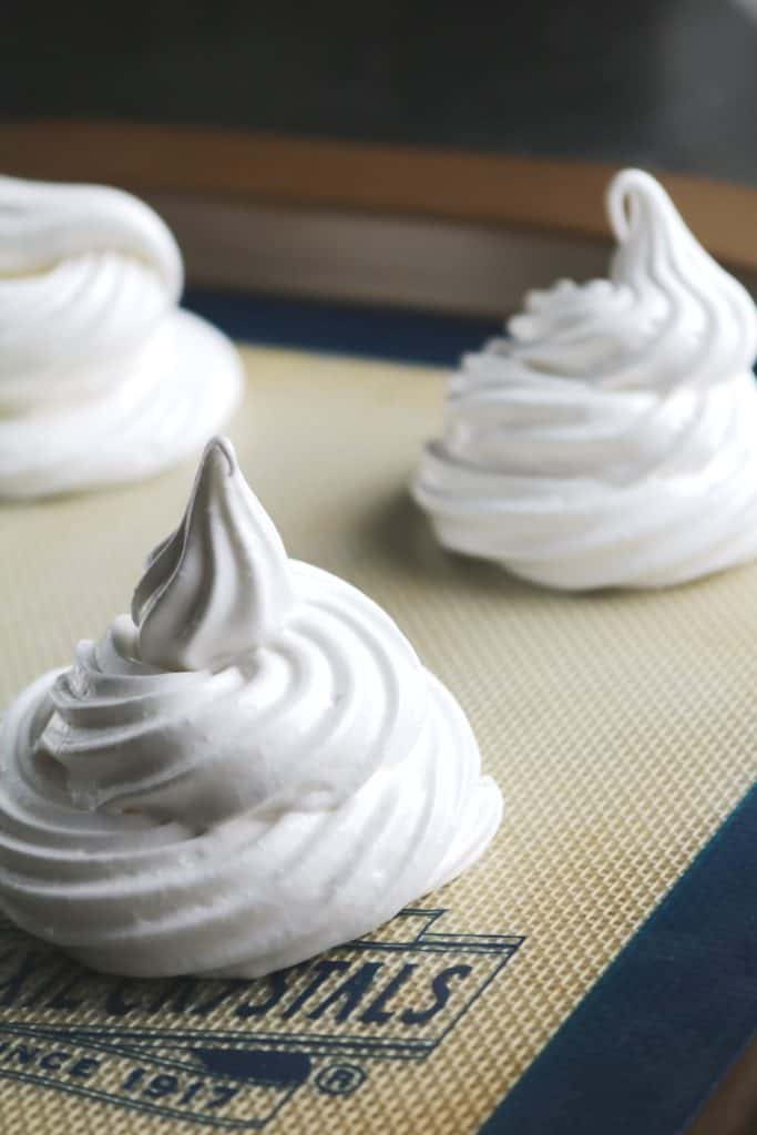 Mini Pavlovas with Lemon Curd and Berries 1