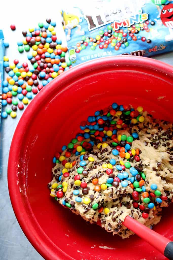 Chewy M&M Chocolate Chip Cookies 1