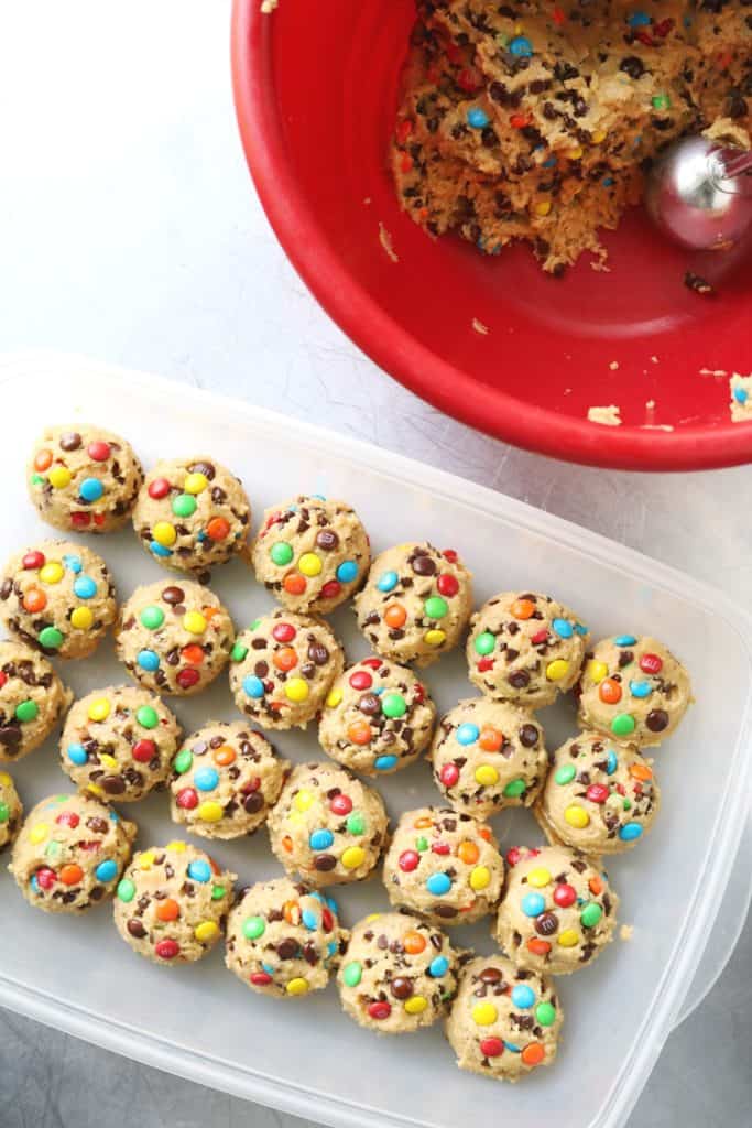 Chewy M&M Chocolate Chip Cookies 2