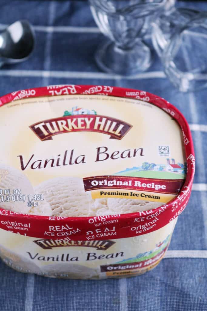 Turkey Hill Dairy Vanilla Bean Ice Cream 1