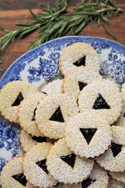 Rosemary Linzer Cookies with Blueberry Jam 5