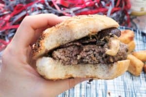 Brutus Burgers by The Spiffy Cookie #candiedbacon #burger #thespiffycookie