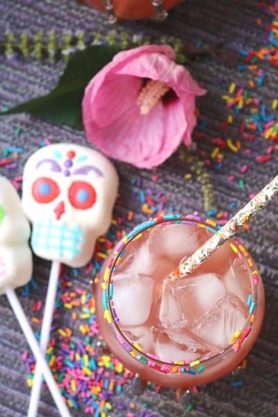 Blood Orange Hibiscus Margaritas by The Spiffy Cookie #recipe
