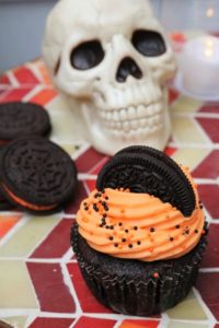 Halloween Oreo Cupcakes #thespiffycookie #Halloween
