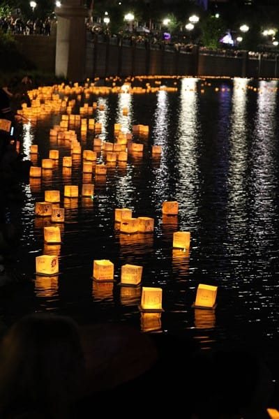 Water Lantern Festival Columbus Ohio #WaterLanternFestival #Sustainable #SpiffyColumbus