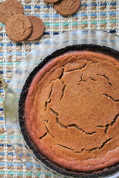 Gingersnap Pumpkin Pie #thanksgiving #pumpkinpie