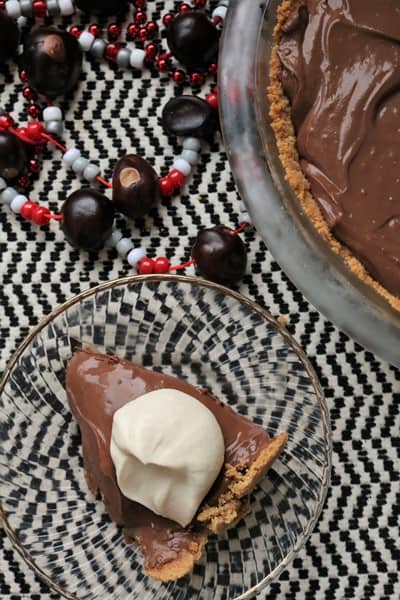 Peanut Butter & Chocolate Cream Pie #buckeye #pie
