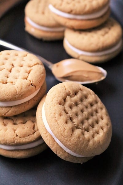Fluffernutter Sandwich Cookies #peanutbutter #cookiesandwich