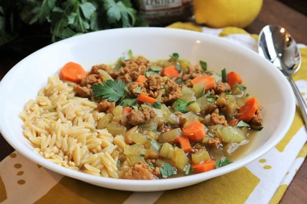 Slow Cooker Curried Lentil and Sausage Soup #banza #camellia