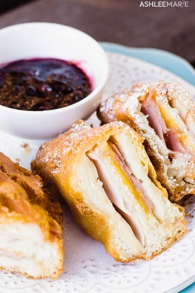 Disneyland-fried-monte-cristo-sandwich