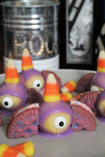Flying Purple Eater Cake Balls #spooky #truffles