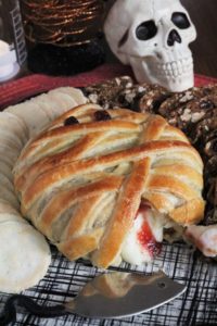 Mummy Baked Brie #jammed #appetizer